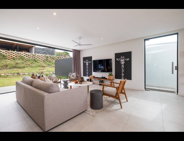 4 BEDROOM TOWNHOUSE FOR SALE IN ZULULAMI LUXURY COASTAL ESTATE